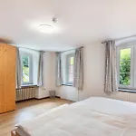 Hirschen Holl Affittacamere 3*