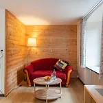 Hirschen Holl 3*