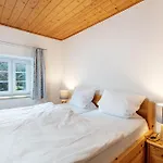 Hirschen Holl